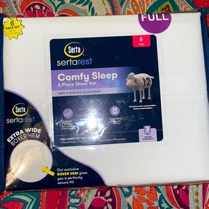 White 6 piece bed sheet set